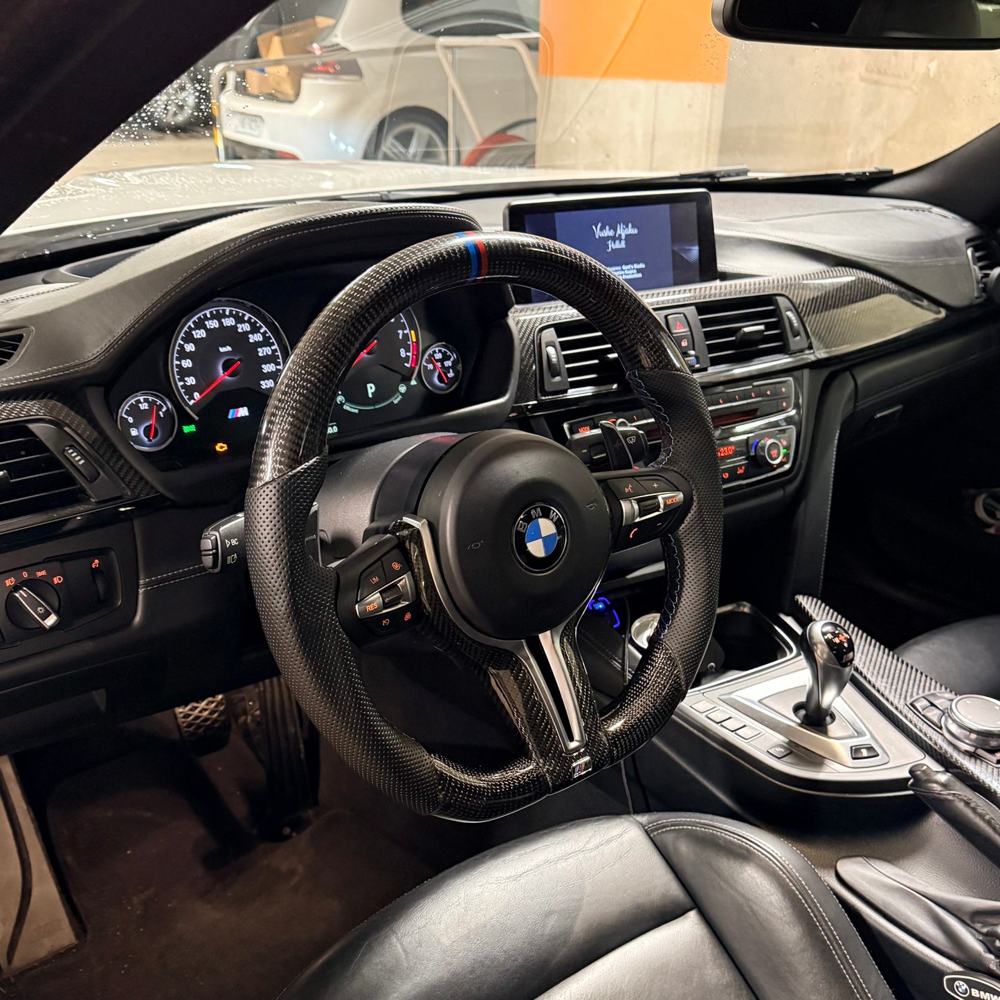 BMW F-sarjan M sport hiilikuituohjauspyörä