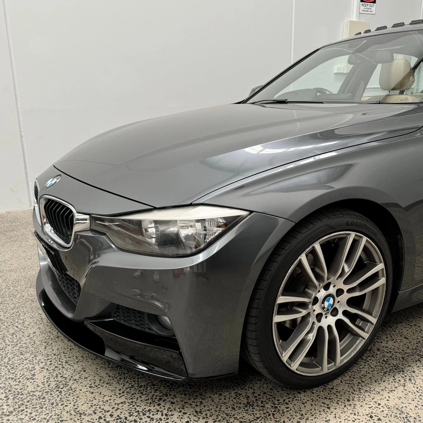 BMW F30/F31 M-sport etusplitteri