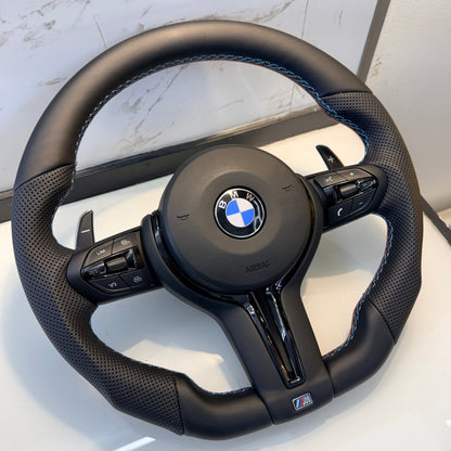 BMW F-sarjan M sport Flat-Bottom ohjauspyörä (musta)