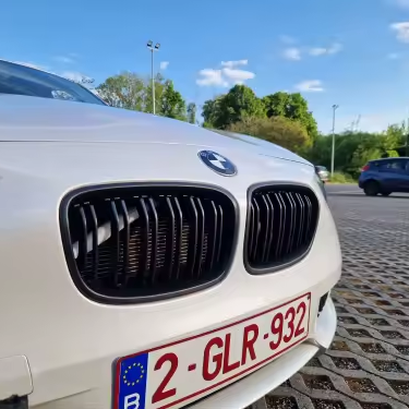 BMW F20/F21 pre-LCI kiiltävän mustat munuaiset